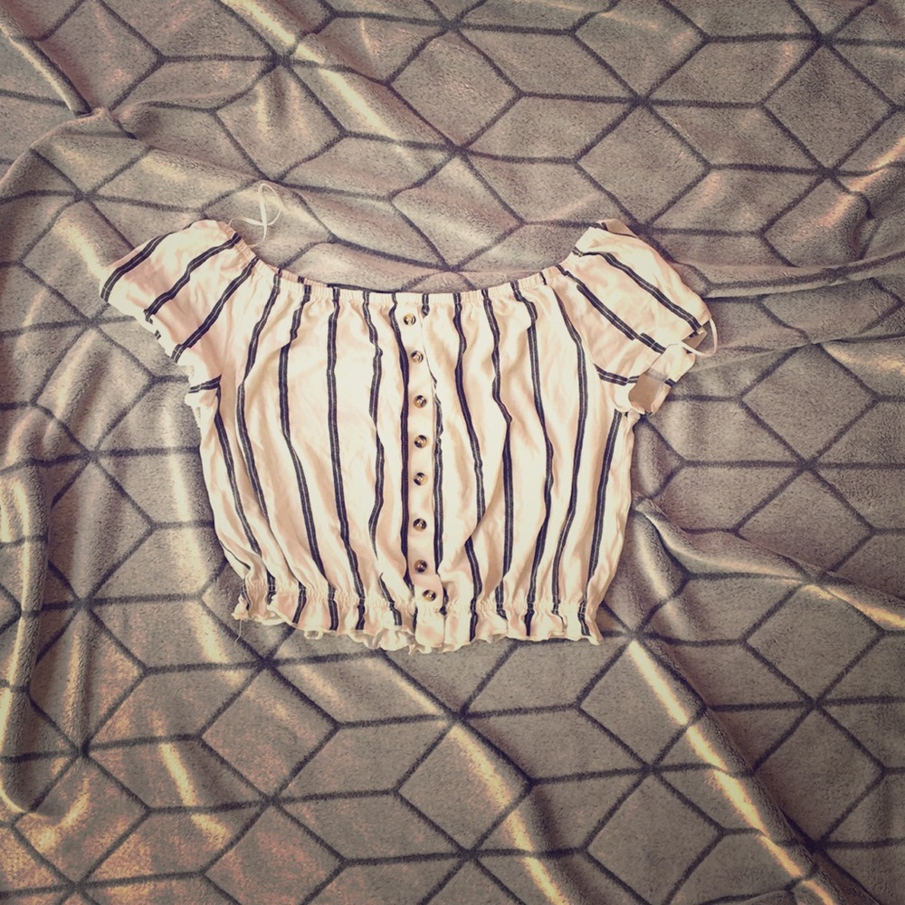 H&M cropped shirt
